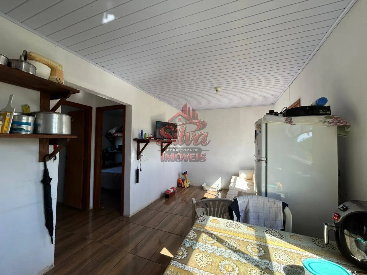 Imagem Casa 2 dormitórios com pátio cercado em Marisul