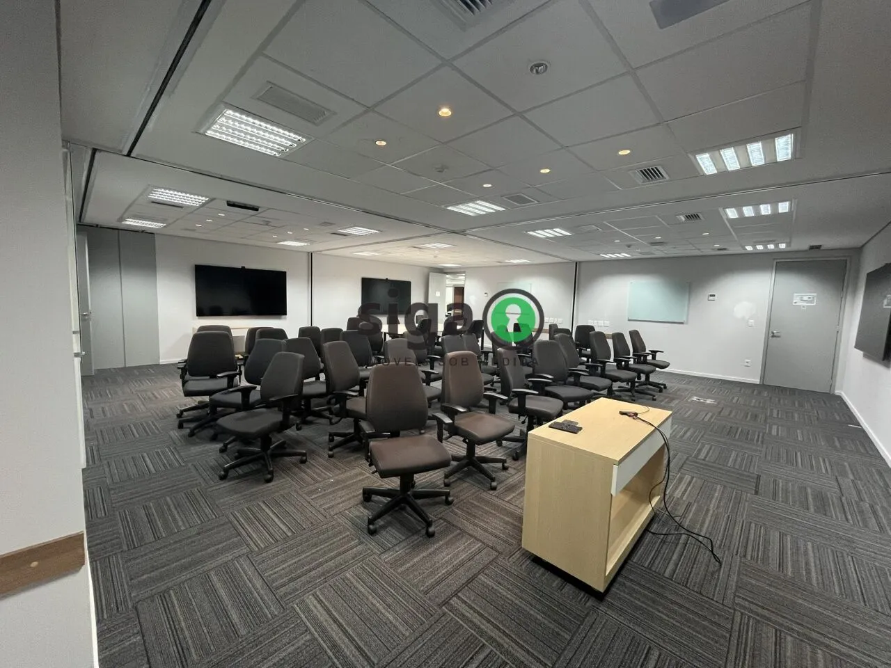 Imagem Conjunto Comercial de 743m², locação - Jardim São Luiz - São Paulo/SP