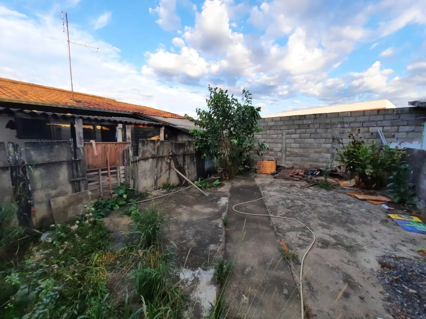 Imagem Casa à venda 4 Quartos, 1 Suite, 1 Vaga, 370M², Jardim Cristina, Pindamonhangaba - SP