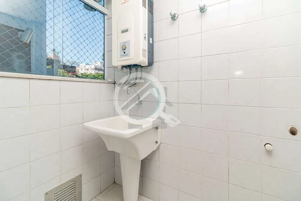 Imagem Encontre seu novo lar em Petrópolis! Imagine morar em um apartamento incrível na Rua Sinimbu, 28, ...