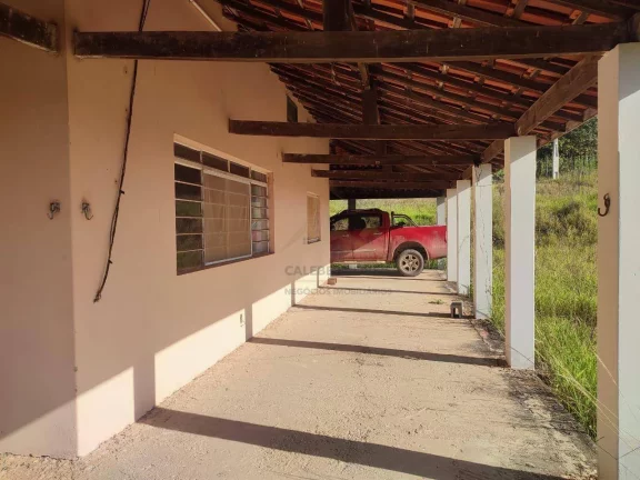 Imagem Sítio com 3 dormitórios à venda, 17000 m² por R$ 430.000,00 - Rio Acima - Itapetininga/SP