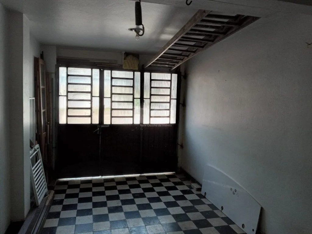 Imagem Casa para Venda - 384m², 3 dormitórios, sendo 1 suites, 3 vagas - Teresópolis