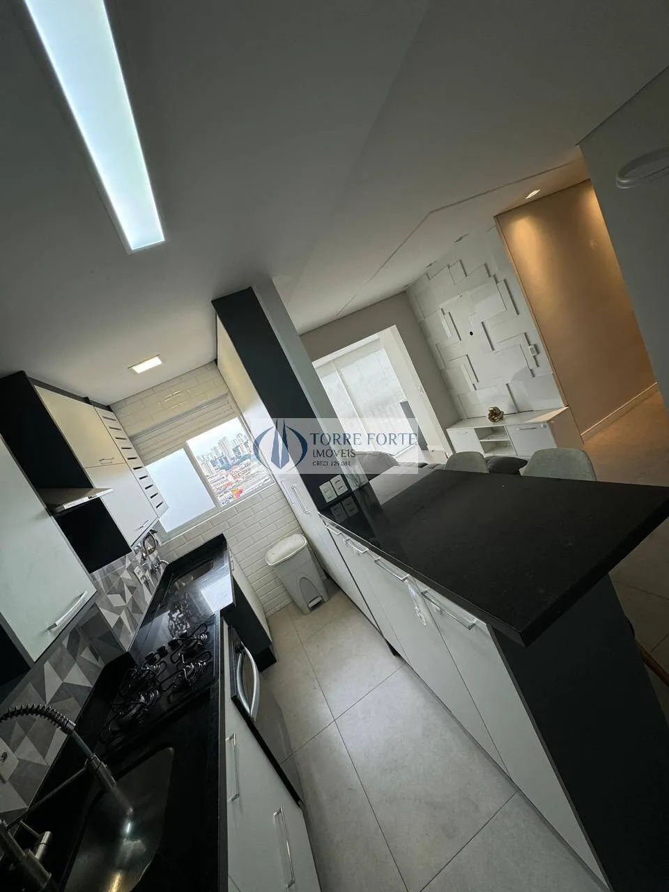 Imagem Lindo apartamento com 60 m², 2 dormitórios sendo 1 suíte, 1 vaga de garagem