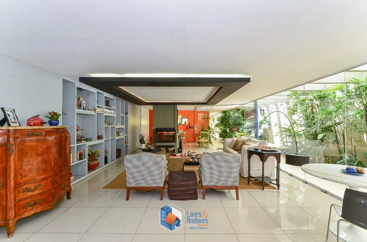Imagem Casa para venda em Brooklin com 3 quartos, sendo 1 suíte, 367m²