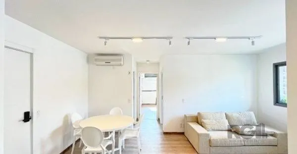Imagem Apartamento no bairro Auxiliadora de 2 dormitórios vaga e infra