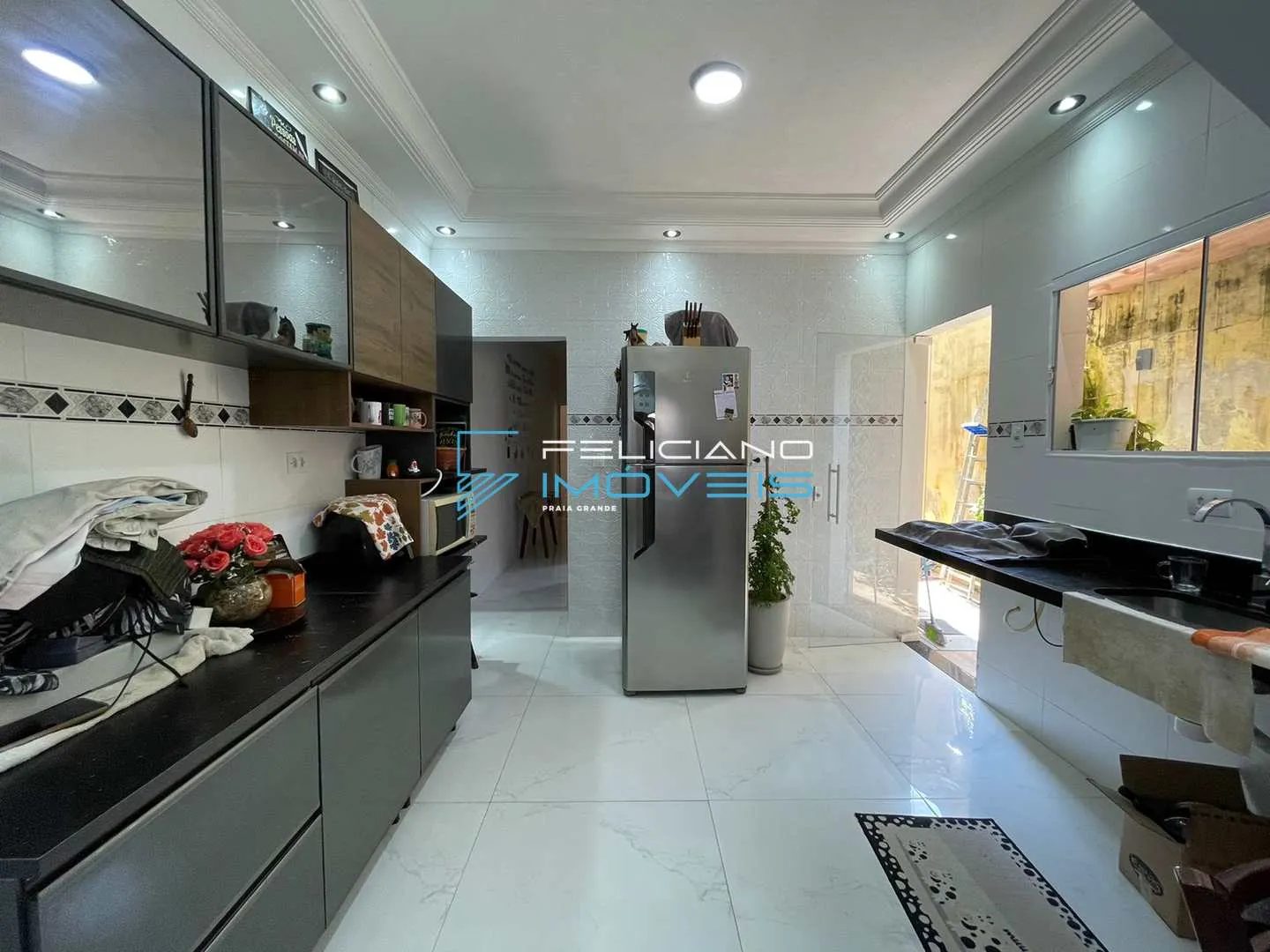Imagem Sobrado com 3 quartos, Balneário Maracanã, Praia Grande - R$ 600 mil, Cod: 7047