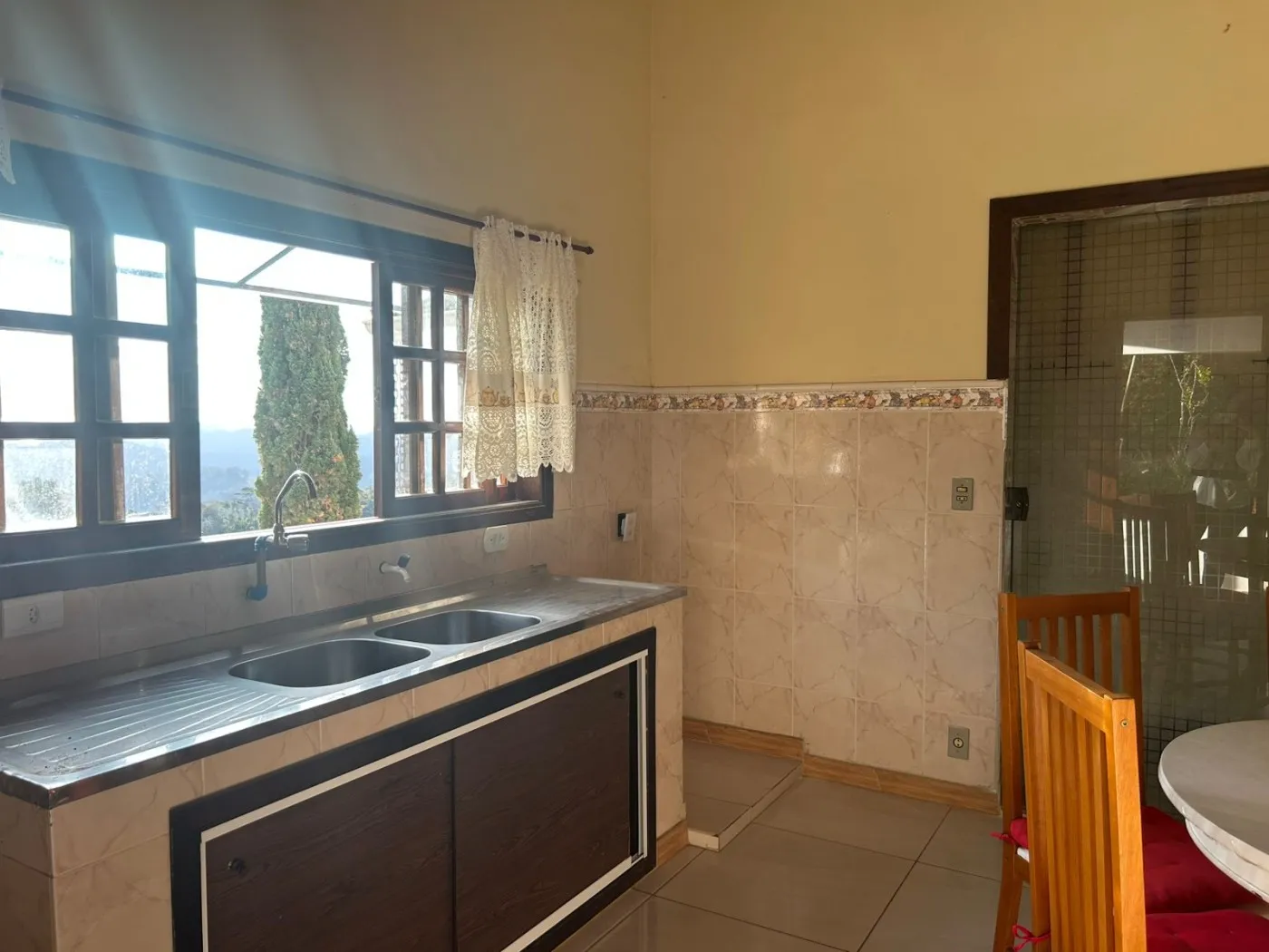 Imagem Casa em Condomínio para Venda em Petrópolis / RJ no bairro Pedro do Rio