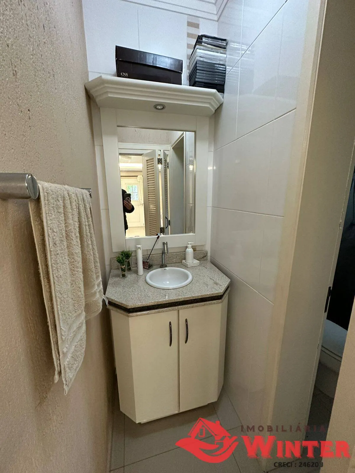 Imagem Casa com 220m2 no São Roque, Feliz.