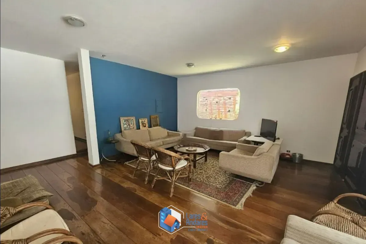 Imagem Casa para venda em Parque Continental com 4 quartos, sendo 3 suítes, 248m²