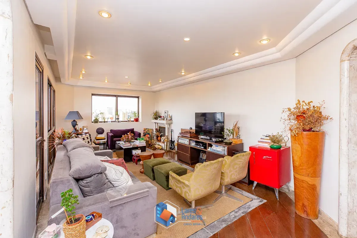 Imagem Apartamento para venda em Chácara Santo Antônio (Zona Sul) com 4 quartos, sendo 3 suítes, 194m²