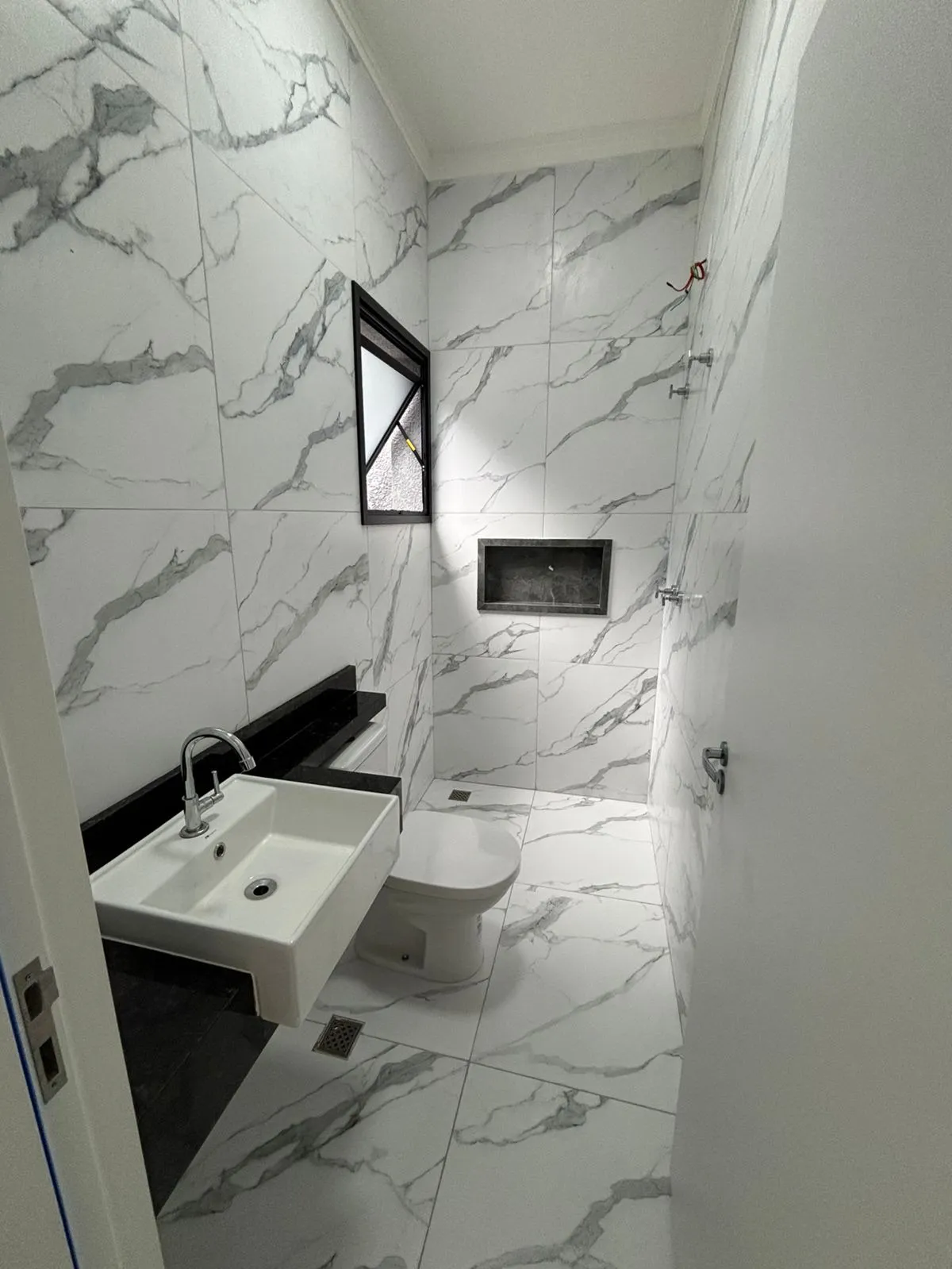 Imagem Casa Térrea no Condomínio Villagge Ipanama 1 - 3 Dormitórios, Suíte e Área Gourmet
