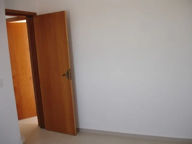 Imagem Apartamento com Sacada no Edifício Viena em Localização Privilegiada de Sorocaba