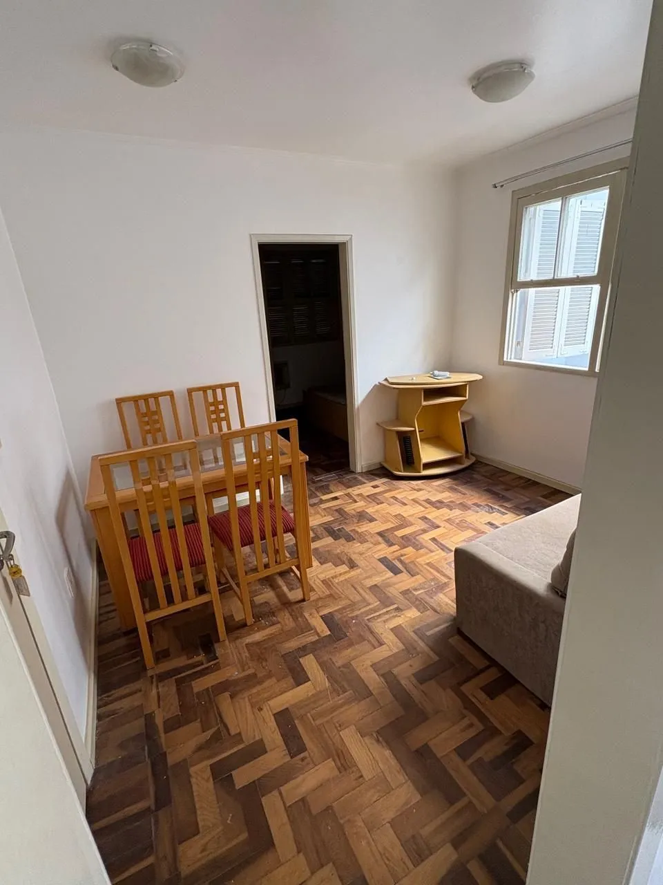 Imagem APARTAMENTO 1 DORMITÓRIO SEMIMOBILIADO Higienópolis - Porto Alegre/RS