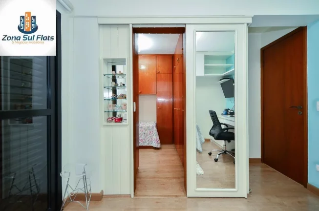 Imagem Apartamento à Venda Na Vila Mariana Com 3 Dormitórios Sendo 1 Suíte e 2 Vagas