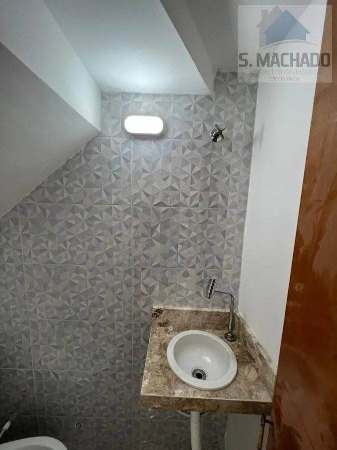 Imagem Sobrado para Venda em Santo André / SP no bairro Santa Terezinha
