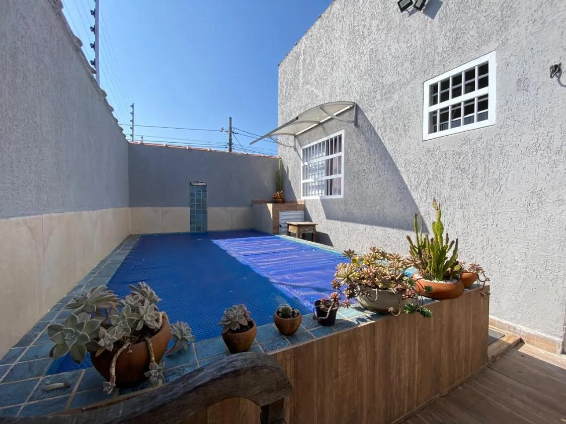 Imagem LINDA CASA EM CONDOMINIO COM PISCINA A 800 METROS DO MAR NO CIBRATEL II EM ITANHAEM