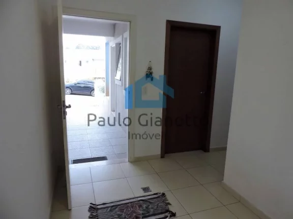 Imagem Casa de Alto Padrão à Venda no Golf Village Granja Viana