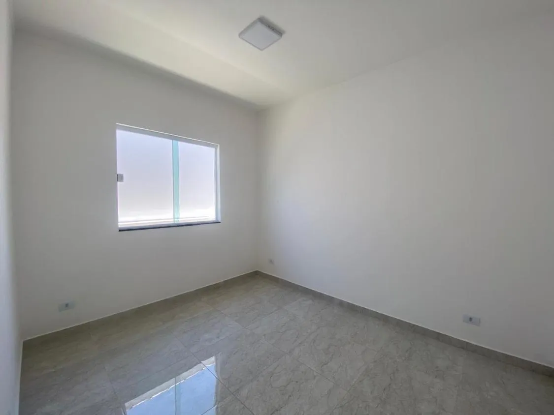 Imagem LINDA CASA NOVA COM PISCINA A 520 METROS DO MAR NO BOPIRANGA