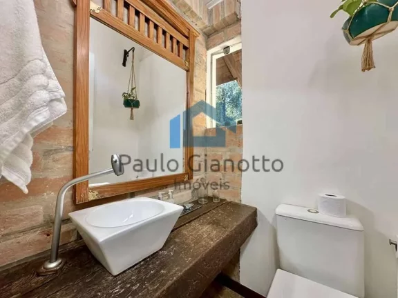 Imagem Casa charmosa com gourmet, spa e sauna em Cotia