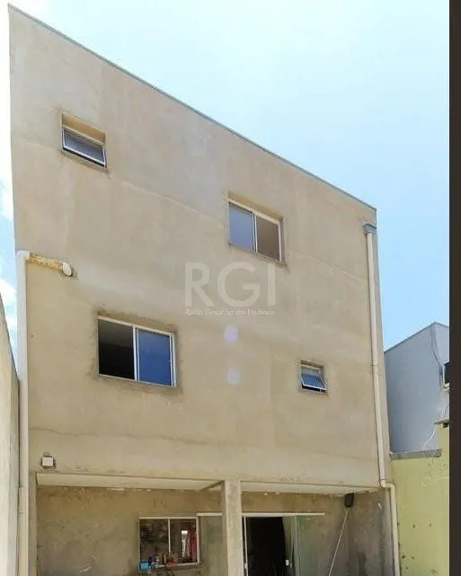 Imagem Casa no bairro Hípica - 3 dormitórios