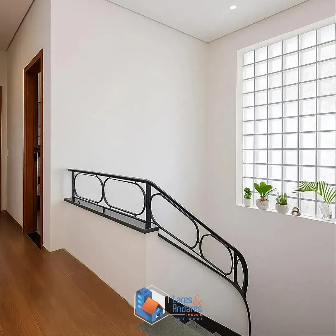 Imagem Sobrado para venda em Vila Madalena com 4 quartos, sendo 2 suítes, 299m²