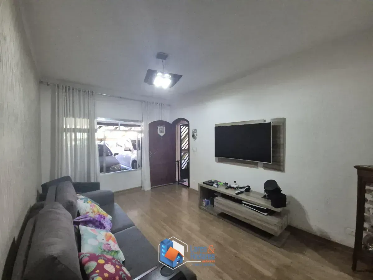 Imagem Sobrado para venda em Vila Tolstoi com 2 quartos, sendo 1 suíte, 180m²
