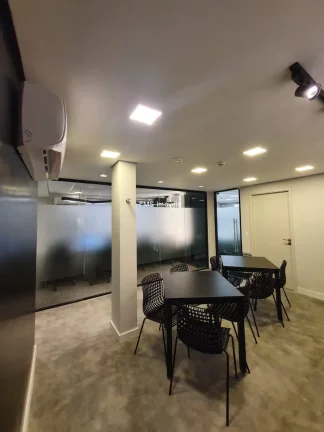 Imagem Conjunto comercial com 280m² para locação na Av. Brigadeiro Faria Lima