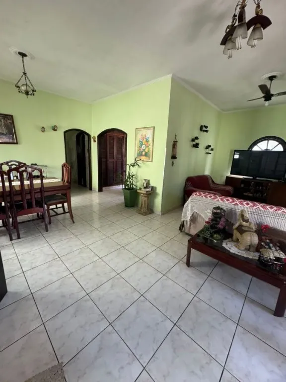Imagem CASA COM 224,00 m² - FLÓRIDA - PRAIA GRANDE SP