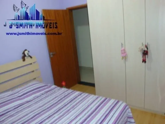 Imagem CASA EM CONDOMÍNIO, 264m², 3 DORMS (1 SUÍTE). CONDOMÍNIO COM LAZER DE CLUBE