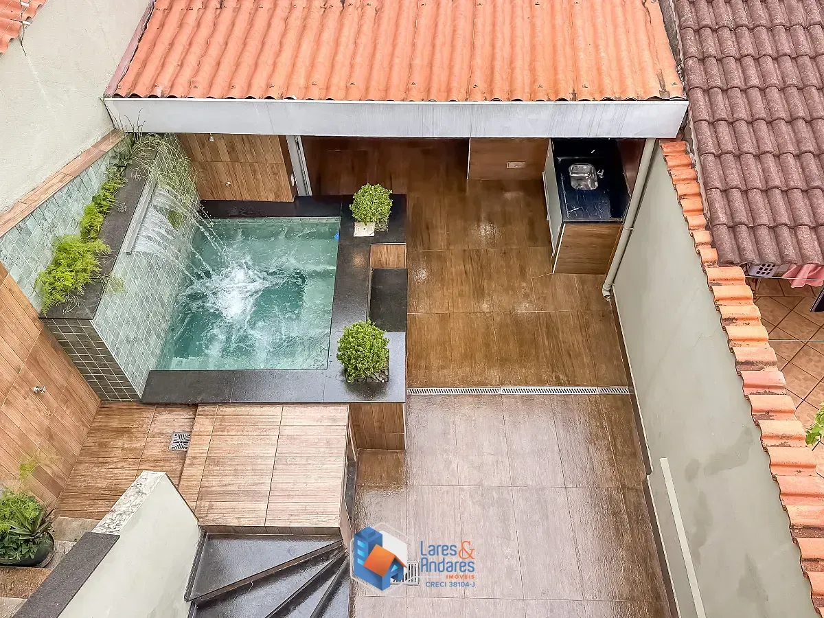 Foto do imóvel Casa para venda em Vila Mazzei com 3 quartos, sendo 1 suíte, 192m² em Rua Fabrício Correa