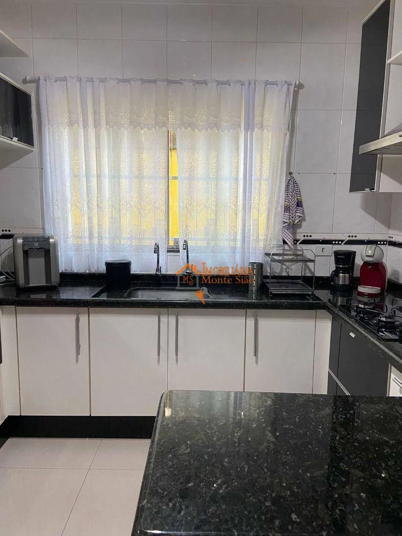 Imagem Sobrado com 3 dormitórios à venda, 228 m² por R$ 901.000,00 - Jardim Santa Clara - Guarulhos/SP