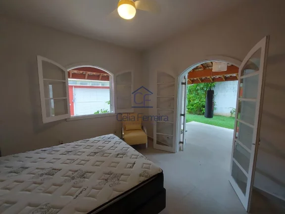 Imagem Ótima casa em localização privilegiada no miolo da Martim de Sá a 100m da praia