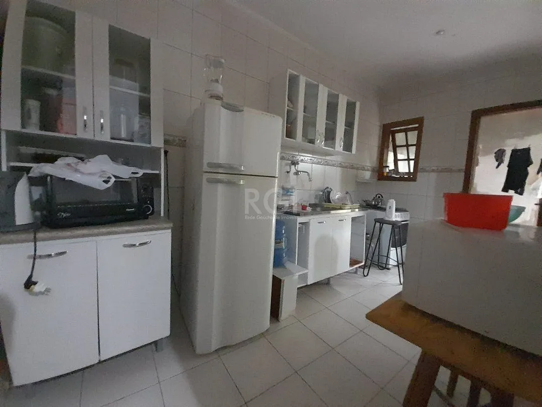 Imagem Casa para Venda com 3 dormitórios, sendo 1 suites e 3 vagas no bairro Ipanema