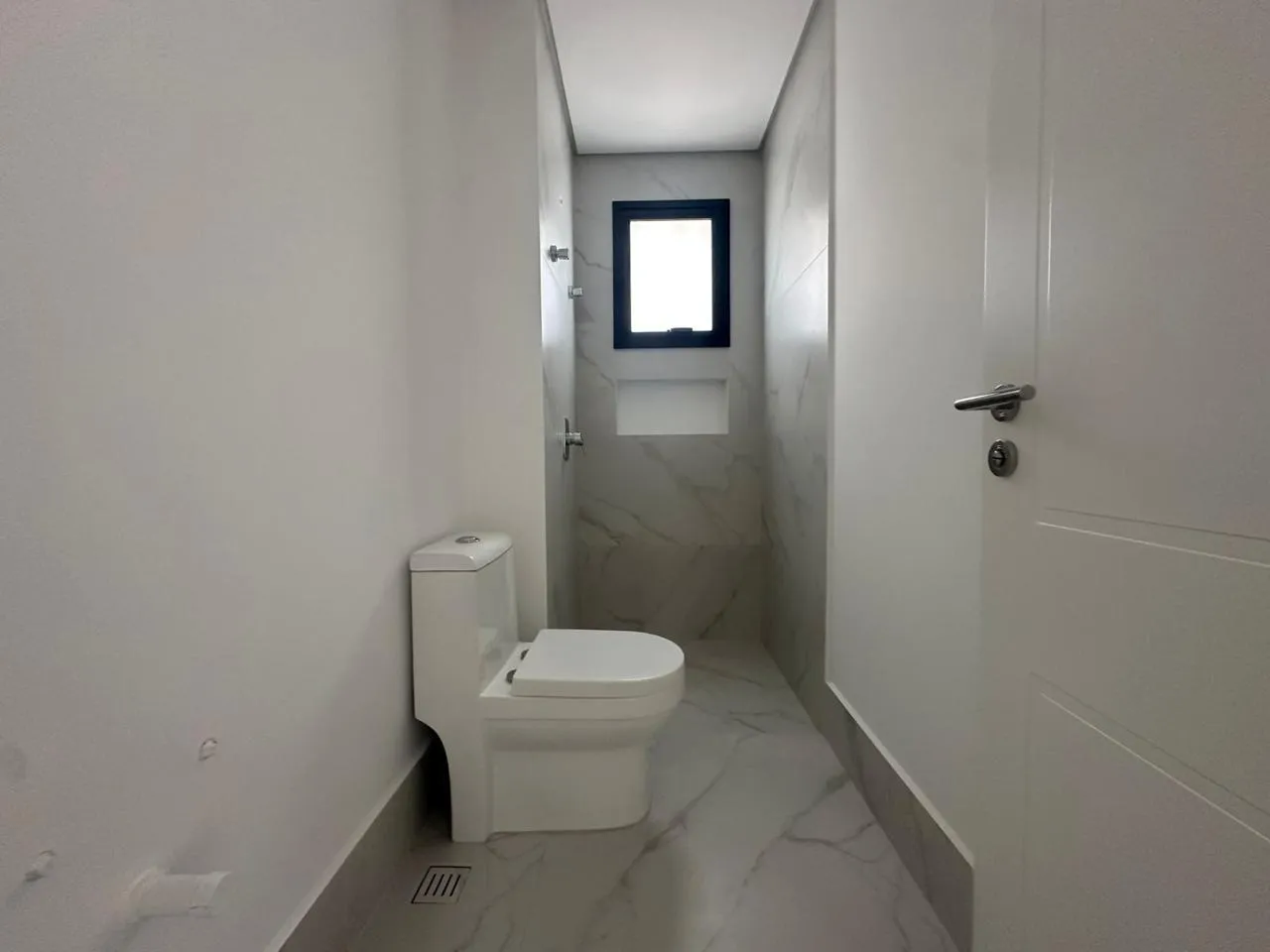 Imagem Apartamento à venda com 185m2 por R$ 2.500.000,00