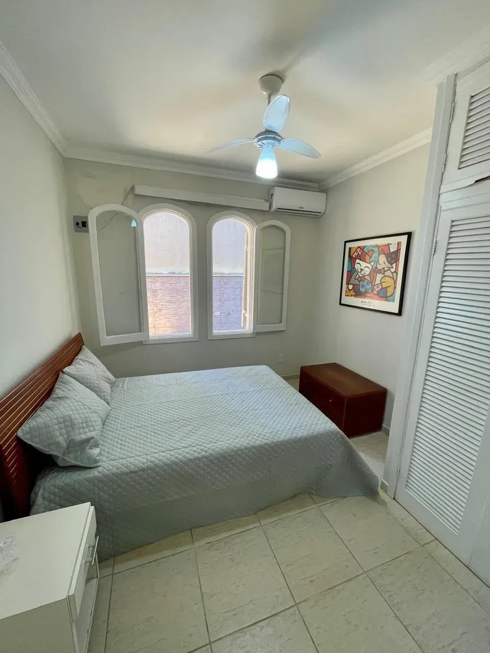 Imagem Casa com 4 Quartos à Venda, 210 m² em Enseada - Guarujá