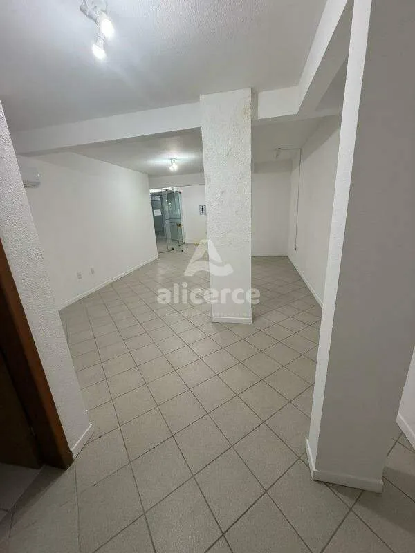 Imagem Sala à venda com , 43,9m² em Praia Comprida São José