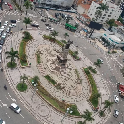 Imagem Apartamento de 2 dormitórios à venda, 120 m²- Gonzaga - ao lado da praia