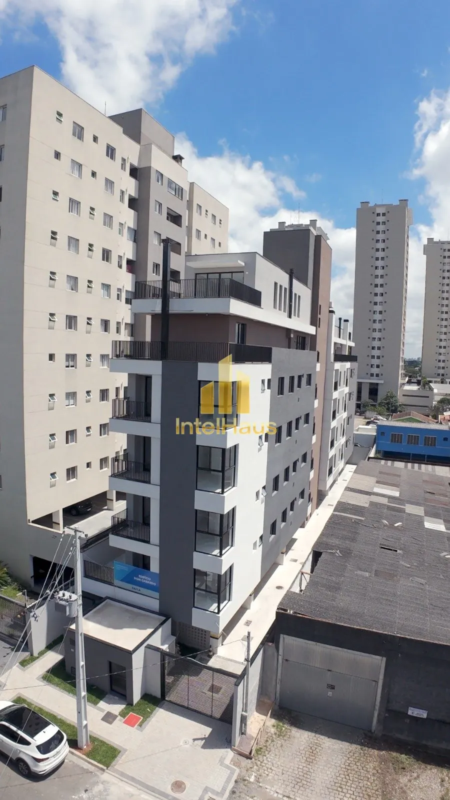 Imagem O Edifício Dom Gabardo é um empreendimento com 22 unidades idealizadas para que os moradores desfr...