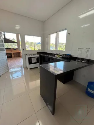 Imagem Casa de 226,7 m² de Condomínio Fechado Vista para Represa de Igaratá