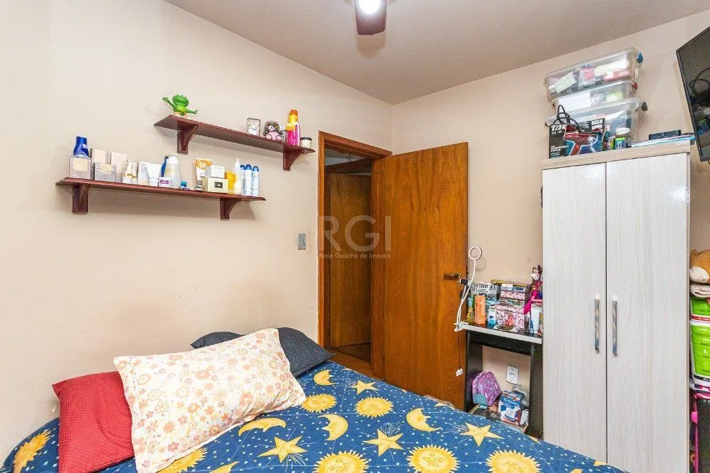 Imagem Casa Condominio para Venda - 325m², 3 dormitórios, 3 vagas - Teresópolis