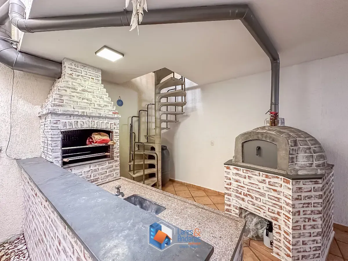 Imagem Sobrado para venda em Vila Alpina com 4 quartos, sendo 1 suíte, 320m²