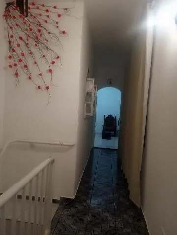 Imagem VENDA DE CASA NO JD. HELENA, EM SÃO PAULO/SP, 125m², com 6 dorm, 3 suítes, sala de estar, cozinha, área gourmet, garagem p/ 2 autos. CONSULTE-NOS.