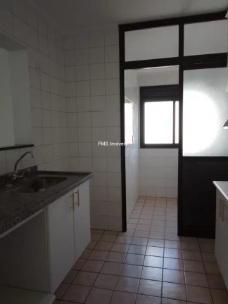 Imagem Apartamento à venda na Vila Andrade com 2 quartos, 2 salas, 1 banheiro, 1 vaga.