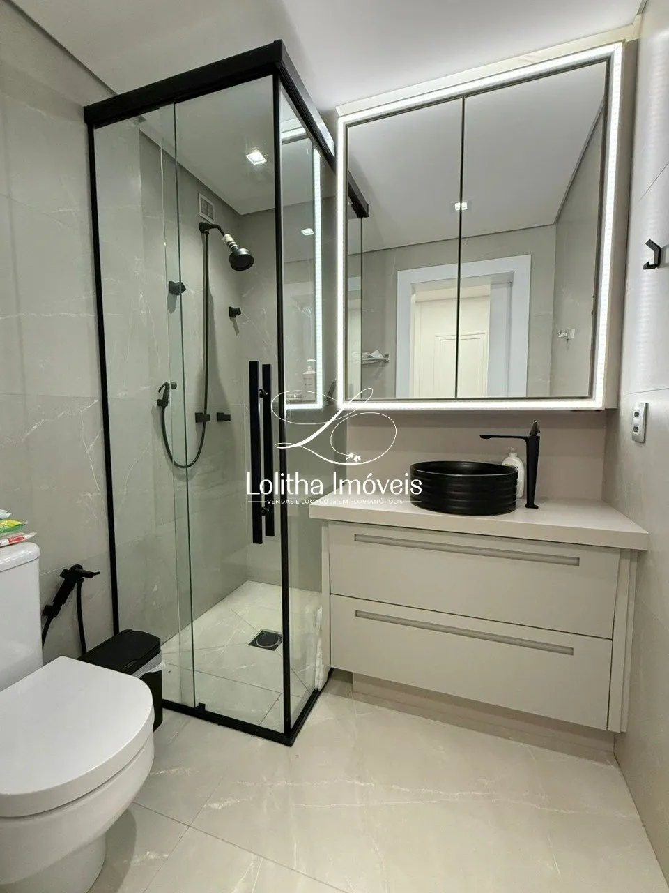 Imagem Apartamento de 1 dormitório com closet à venda próximo à UDESC