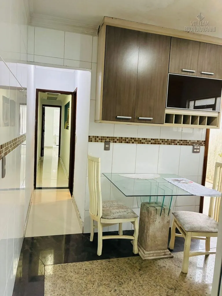 Imagem Casa Ampla 138m² | Suíte c/ Banheira | 2 Vagas | 700m da Praia