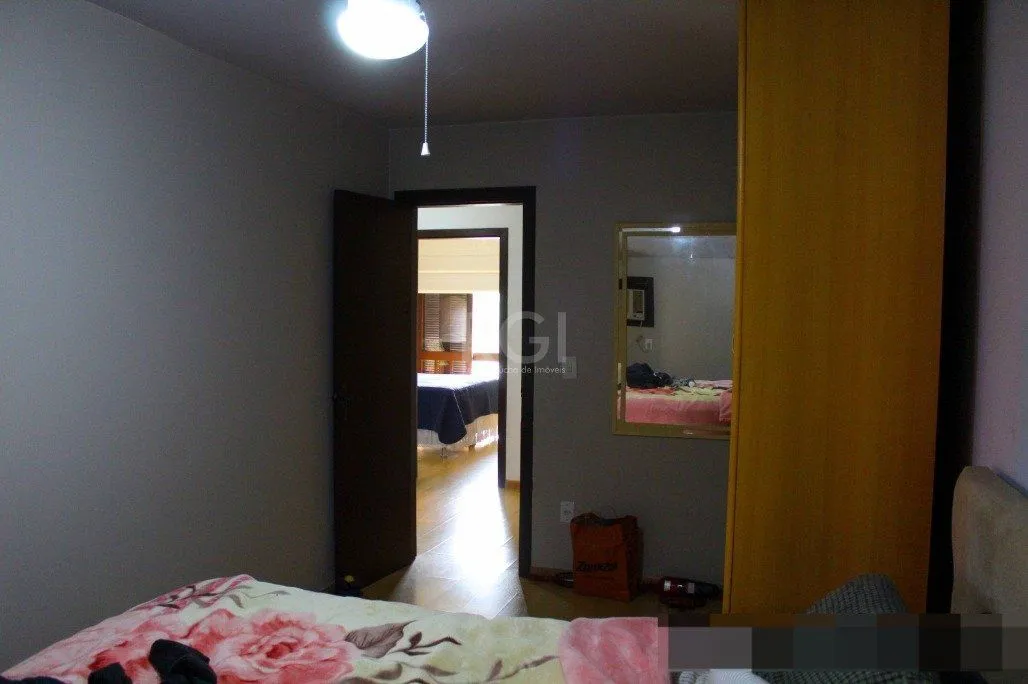 Imagem Sobrado para Venda - 266m², 3 dormitórios, sendo 1 suites, 2 vagas - Ipanema
