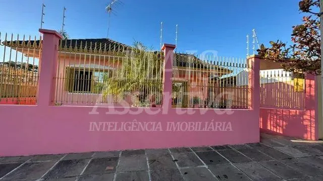 Imagem Ótima casa a venda localizada no bairro Centro em Campo Bom/RS - 3 Dormitórios