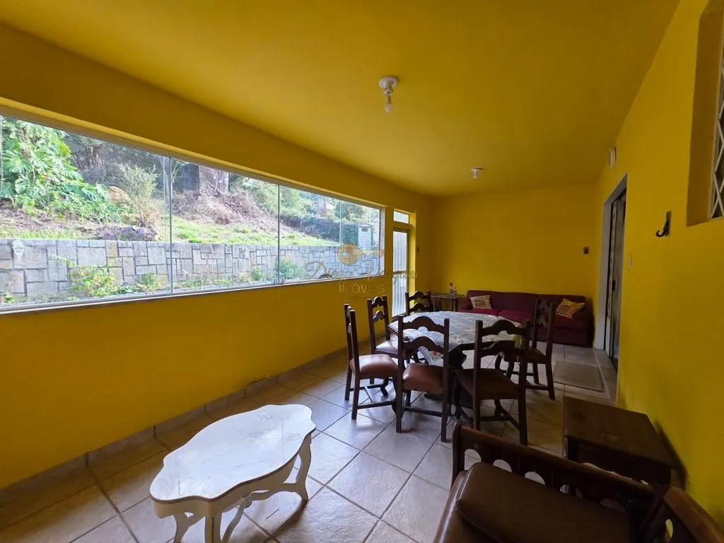 Imagem Casa para Venda em Teresópolis / RJ no bairro Golfe