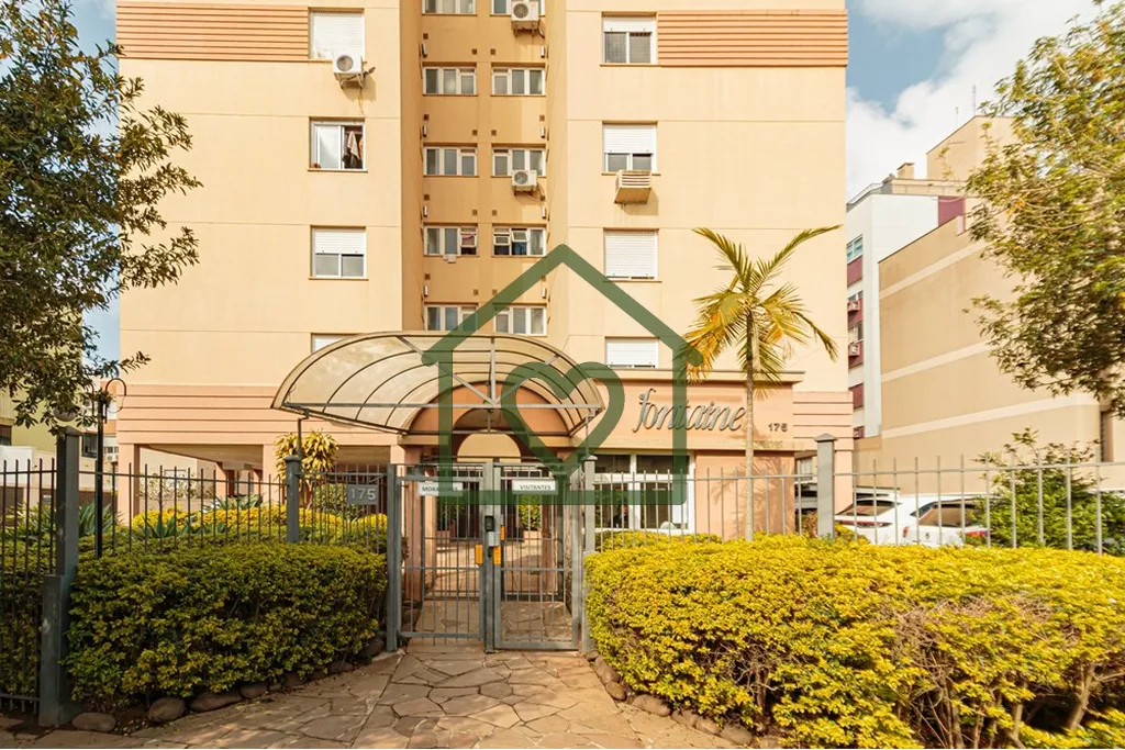 Imagem Apartamento com 84m² privativos, três dormitórios, sendo uma suíte, dois banheiros, sacada com l...