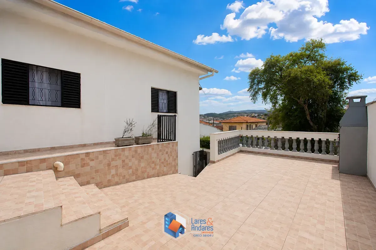 Imagem Sobrado para venda em Vila Pereira Cerca com 3 quartos, sendo 1 suíte, 150m²